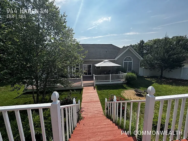 944 Haden Ln — Photo 22