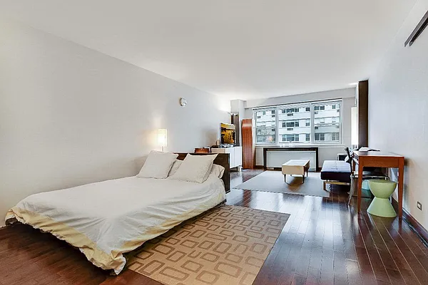 Sold by Real Direct | media 5