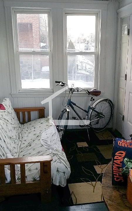 2nd image of 656 Washington St #1B