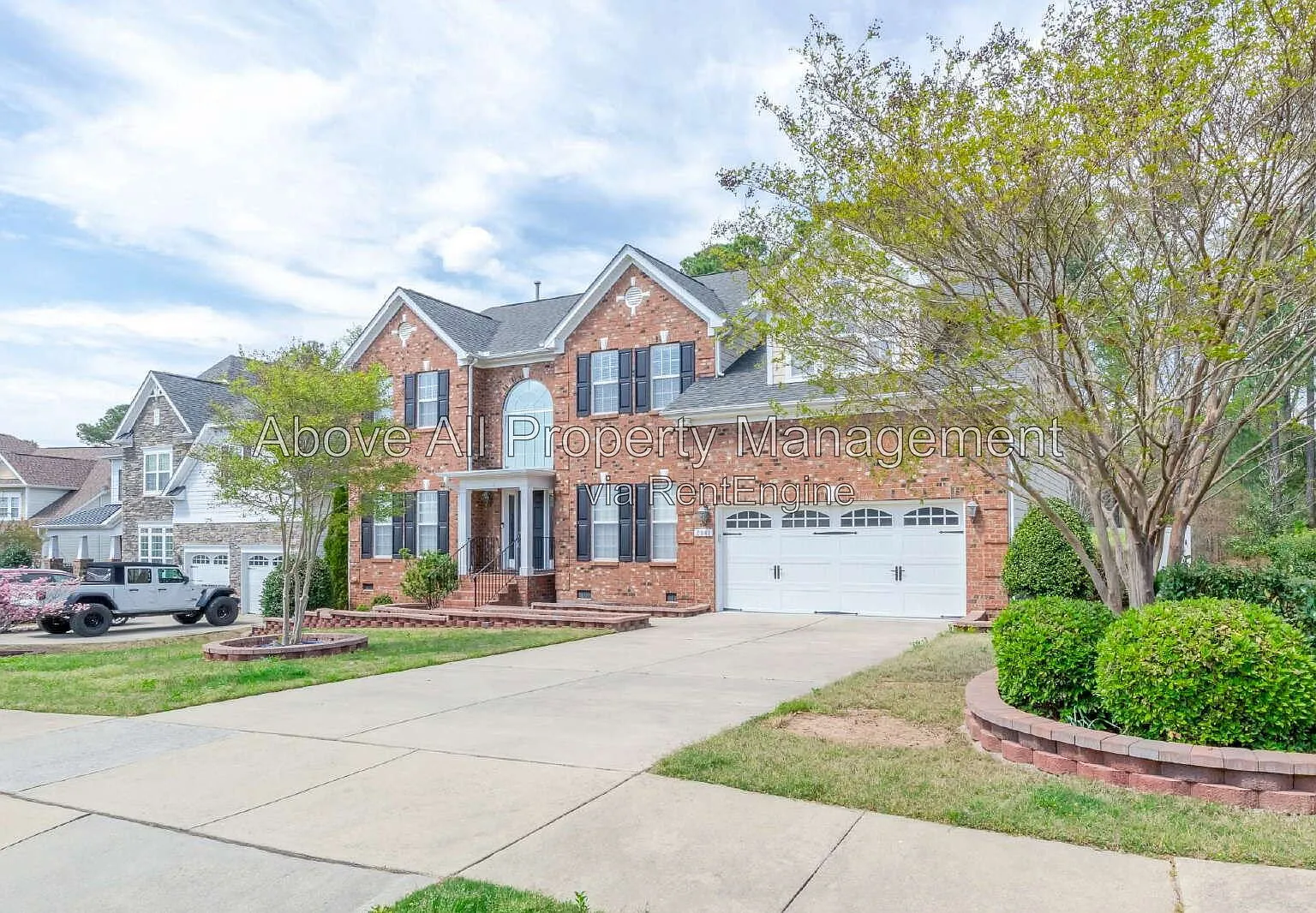 5 bed, 4.0 bath, 4423 sqft, $4,250 — Photo 3