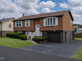 5023 Broad Ave, Altoona, PA 16601