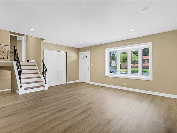 2nd image of 1460 Indian Hill Ave