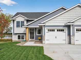 26321 Preserve Dr, Elko, MN 55020