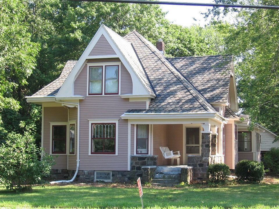 4706 Lake Rd, Sheffield Lake, OH 44054 Zillow