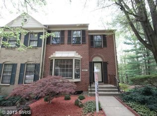 4851 Carriagepark Rd, Fairfax, VA 22032