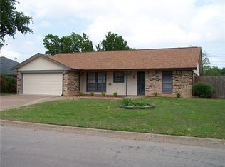 5624 Caracas Dr, North Richland Hills, TX 76180