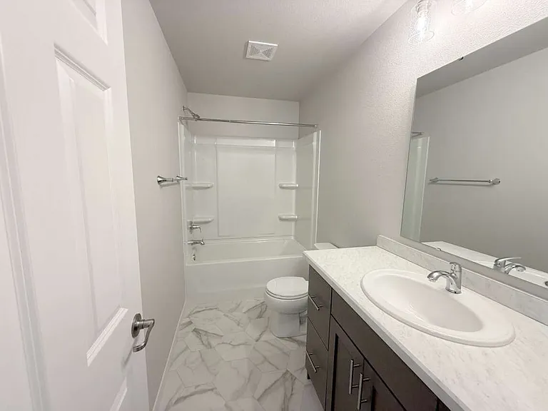 Valley View Town Homes Bath