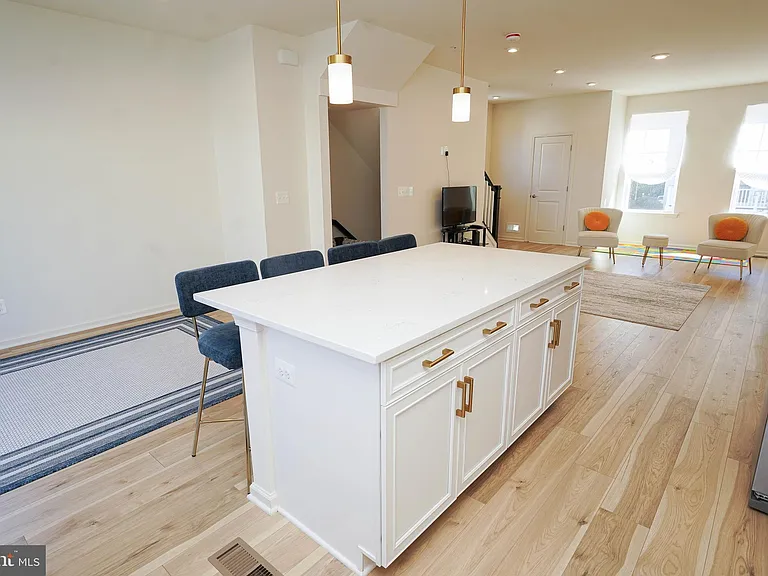 414 Waterfield Ct — Photo 19