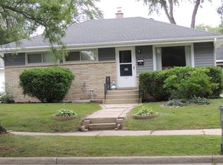 1129 N Bel Ayr Dr, City Of Waukesha, WI 53188