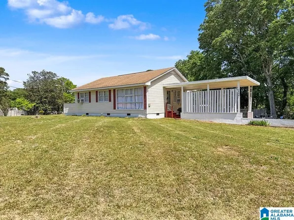 5908 17th St E, Cottondale, AL 35453