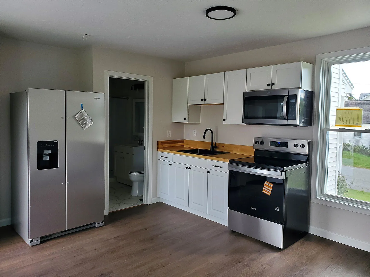 1 bed, 1.0 bath, 400 sqft, $1,400 — Photo 4