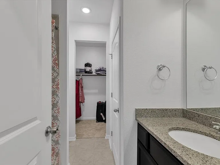 2517 Cappelle Way — Photo 29