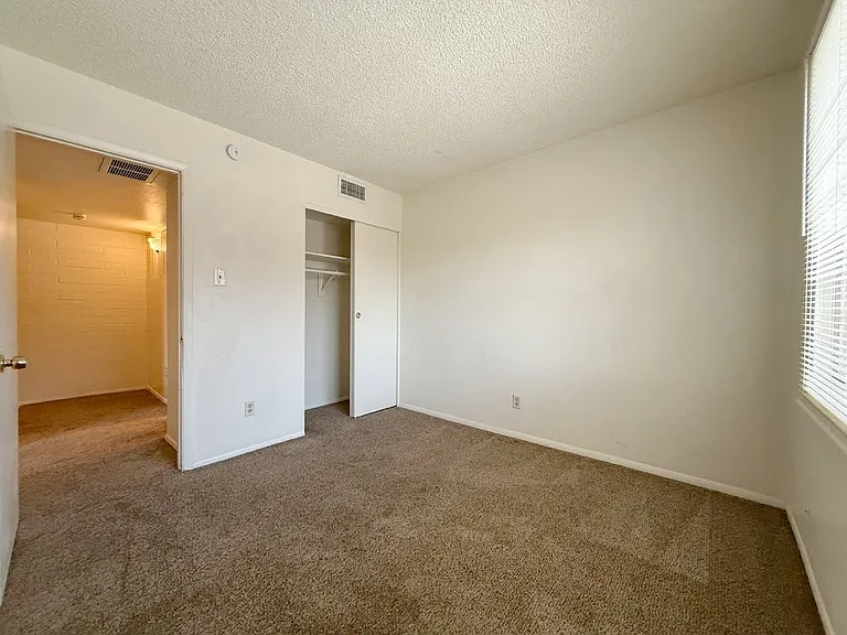 4031 W Mesquite Ln — Photo 14