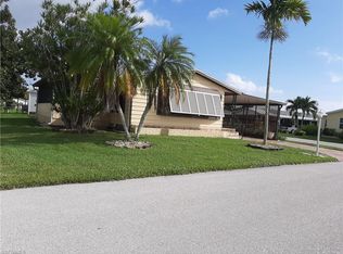 199 Coconut Palm Cir #199, Naples, FL 34114