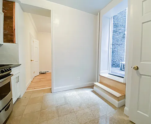 Rented by City Connections Realty | media 29