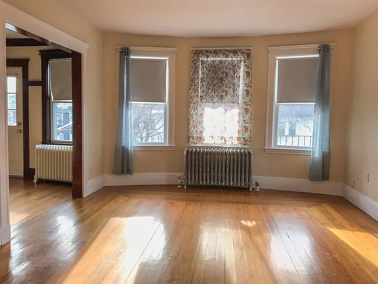 25 Lake St #2 — Photo 3