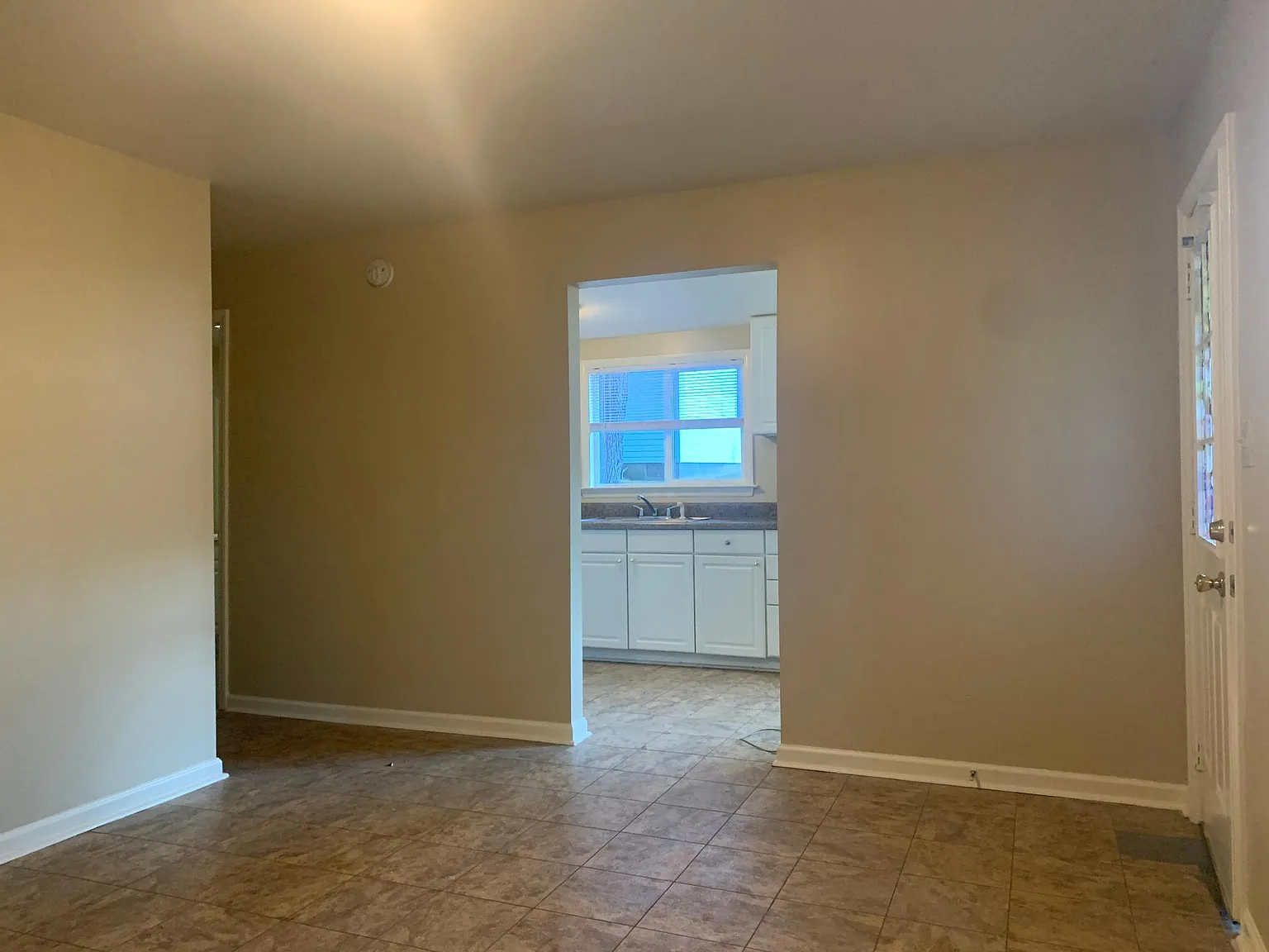 1 bed, $1,200 — Photo 3