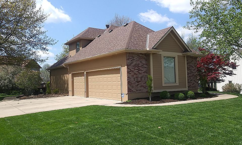 2nd image of 2417 SW Clear Creek Ct