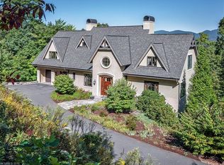 701 Wickhams Fancy Dr, Biltmore Lake, NC 28715