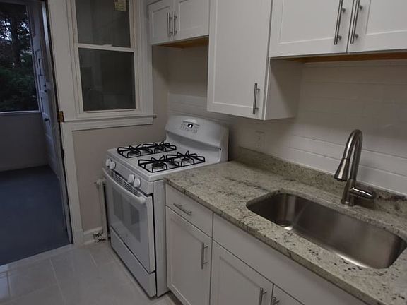 4th image of 4515 Avondale St APT 2