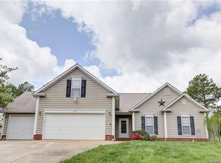 100 Painted Bunting Dr, Troutman, NC 28166