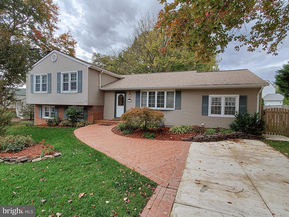1st image of 9523 Ashbourn Dr