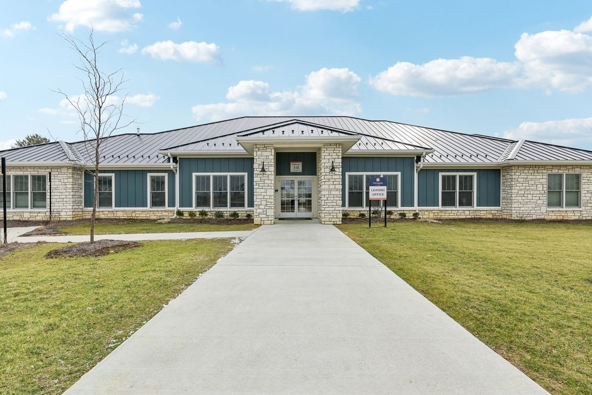 Elevate your lifestyle from the moment you arrive at our leasing center.