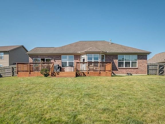 2nd image of 6009 Laurel Ln
