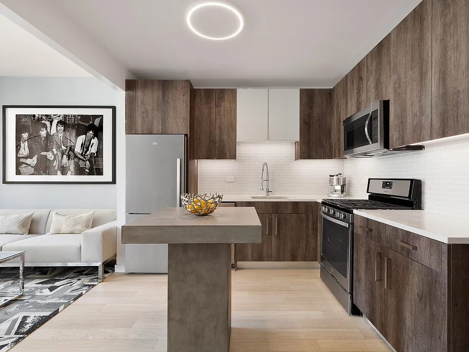 29 Cliff St #9C