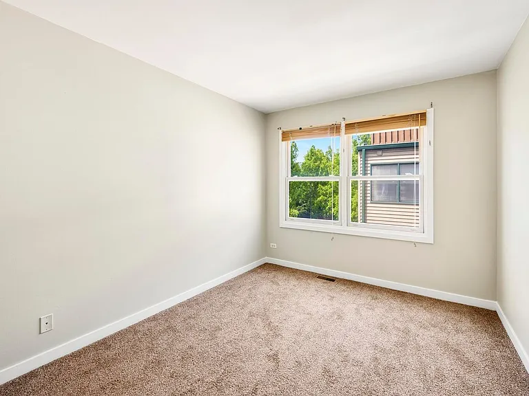 1812 S Dearborn St #12 — Photo 9