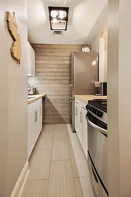 Sold by Prestige Property Group LLC | media 21