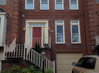 20369 Marguritte Sq, Sterling, VA 20165
