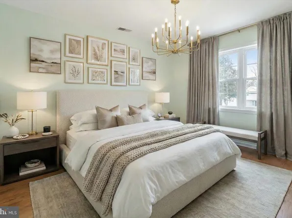 2414 Church Rd, Cinnaminson, NJ 08077