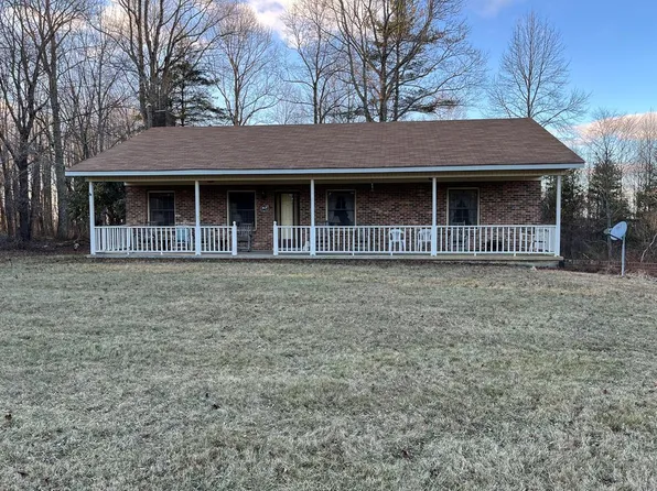 151 Miller Ln, Woodlawn, VA 24381