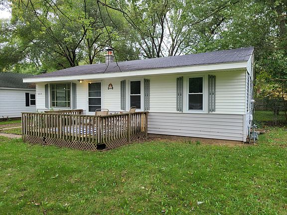 2nd image of 608 Wellington Ave