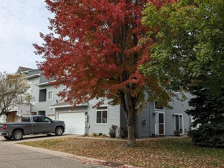 End unit, double garage