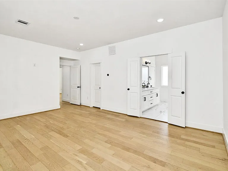 208 N York St #B — Photo 18