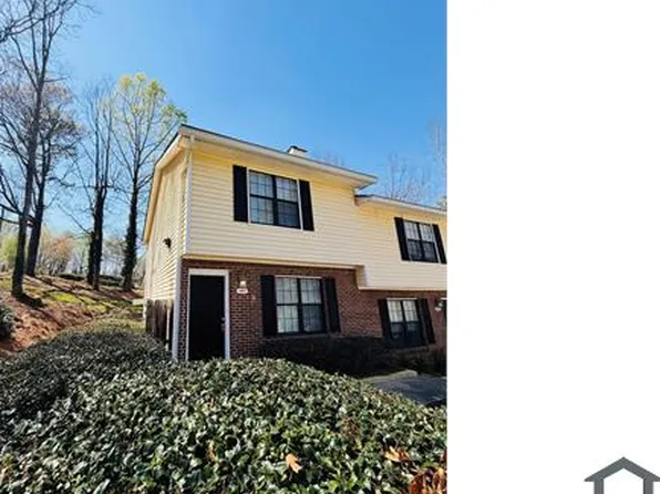 3093 Destin Cir, Snellville, GA 30078