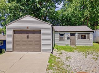 2525 44th St NW, Canton, OH