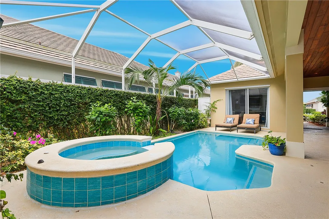 3 bed, 3.5 bath, 3046 sqft, $8,000 — Photo 2