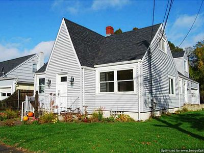 22 Luray St, Riverside, RI, 02915