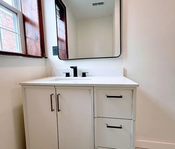 2250 E Clearfield St #1 — Photo 32