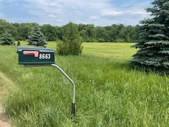 8663 Green Meadow Rd, Milaca, MN 56353