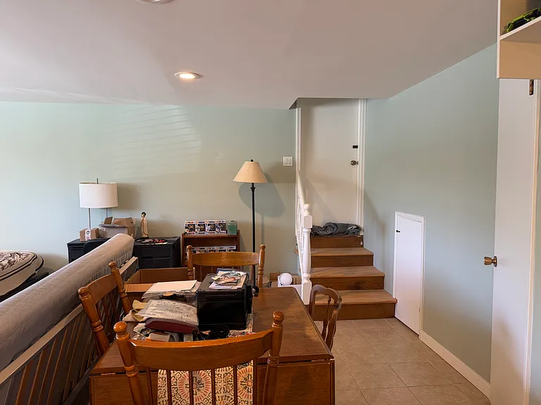 Middlefield Dr — Photo 13