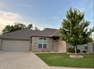 2800 SW Camden Dr, Bentonville, AR 72712