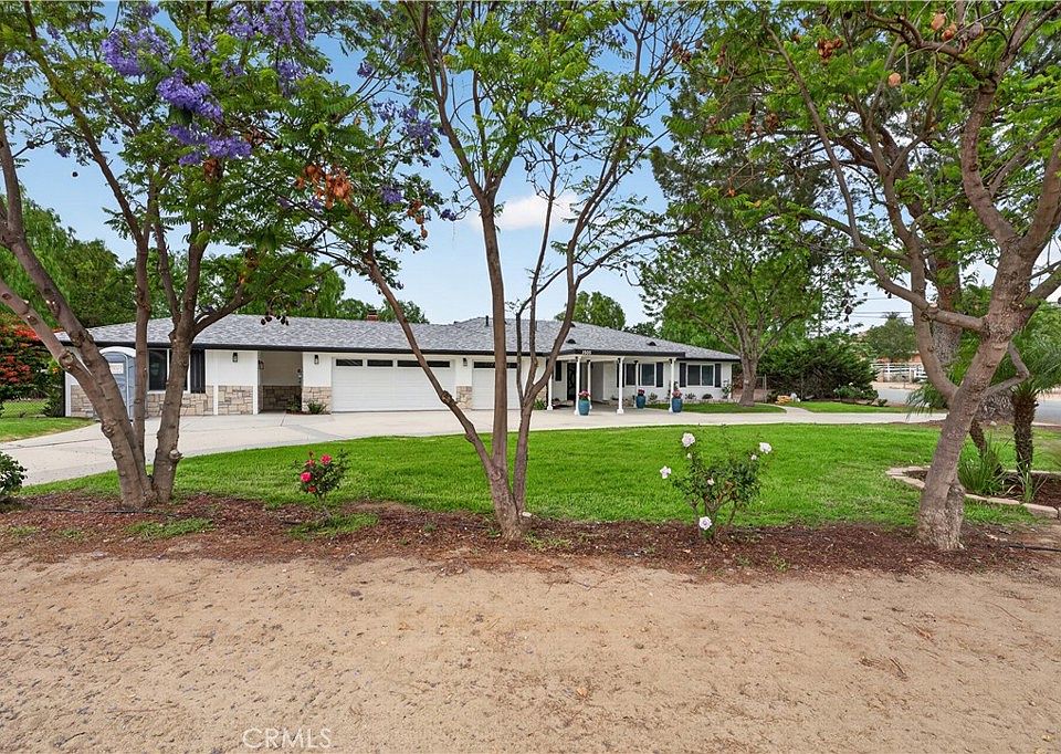 1st image of 1505 Corona Ave