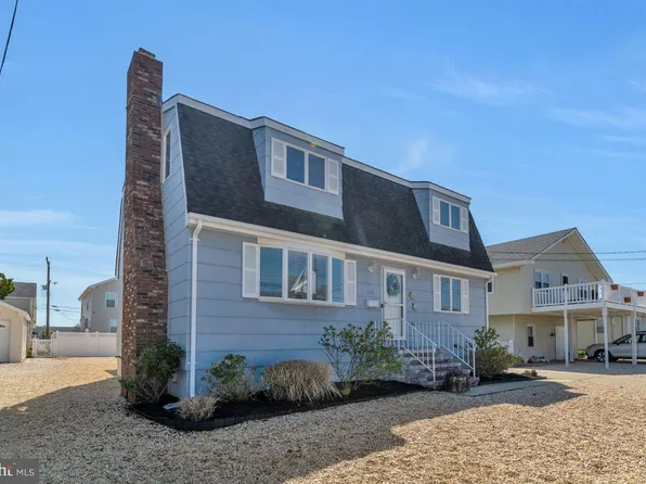 274 S 1st St, Surf City, NJ 08008