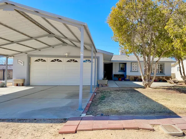 13397 Gilbert St, North Edwards, CA 93523