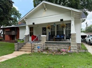 1008 S College St, Stuttgart, AR 72160