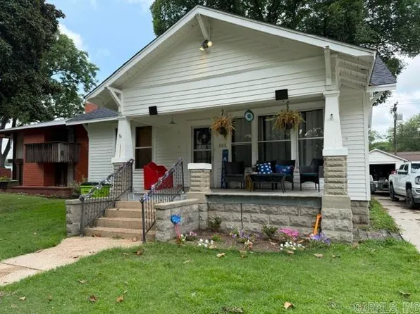 1008 S College St, Stuttgart, AR 72160